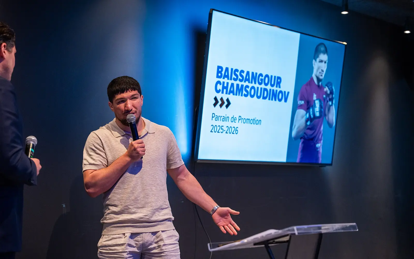 Portrait de Baïssangour Chamsoudinov, combattant de MMA